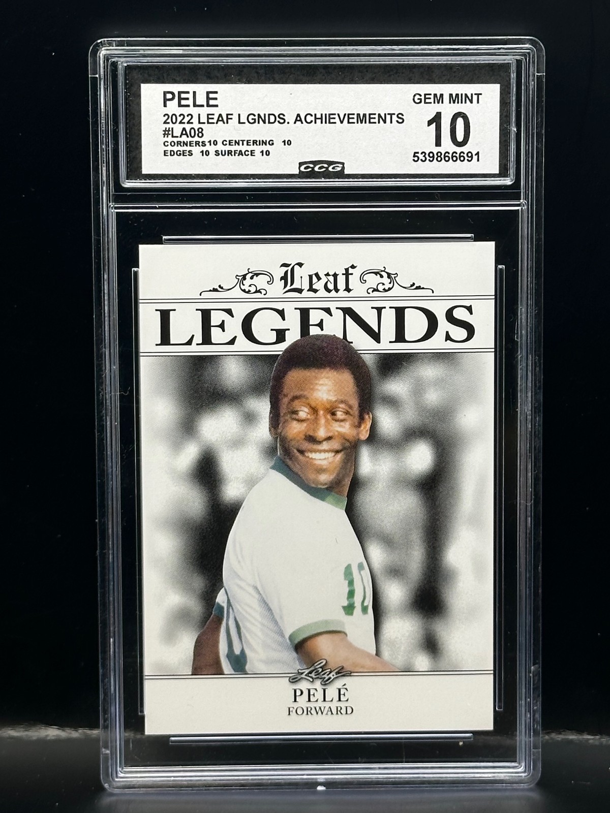 2022 Leaf Special Release Legend Achievement #LA-08 Pele CCG 10