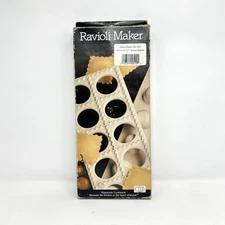 Vitantonio Ravioli Maker 510 USA 1994 Pasta Italian Vintage Cookware Kitchen 2.5