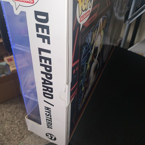 Funko Pop! Cubierta de álbum de lujo con estuche: histeria - Walmart (WMT) (Exclusivo)... - Imagen 6 de 6