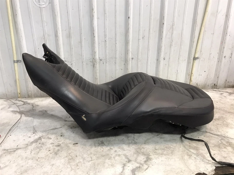 12 сидений с подогревом Victory Vision Touring 106 - Изображение 3 из 4