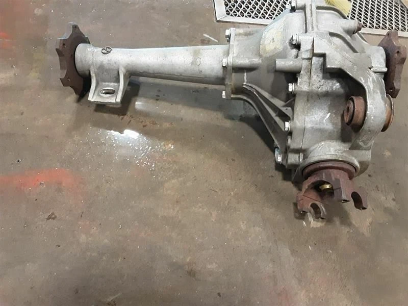 Conjunto de portador diferencial delantero Cadillac Escalade 2002-2006 relación 3,73 OEM Foto 3 de 4