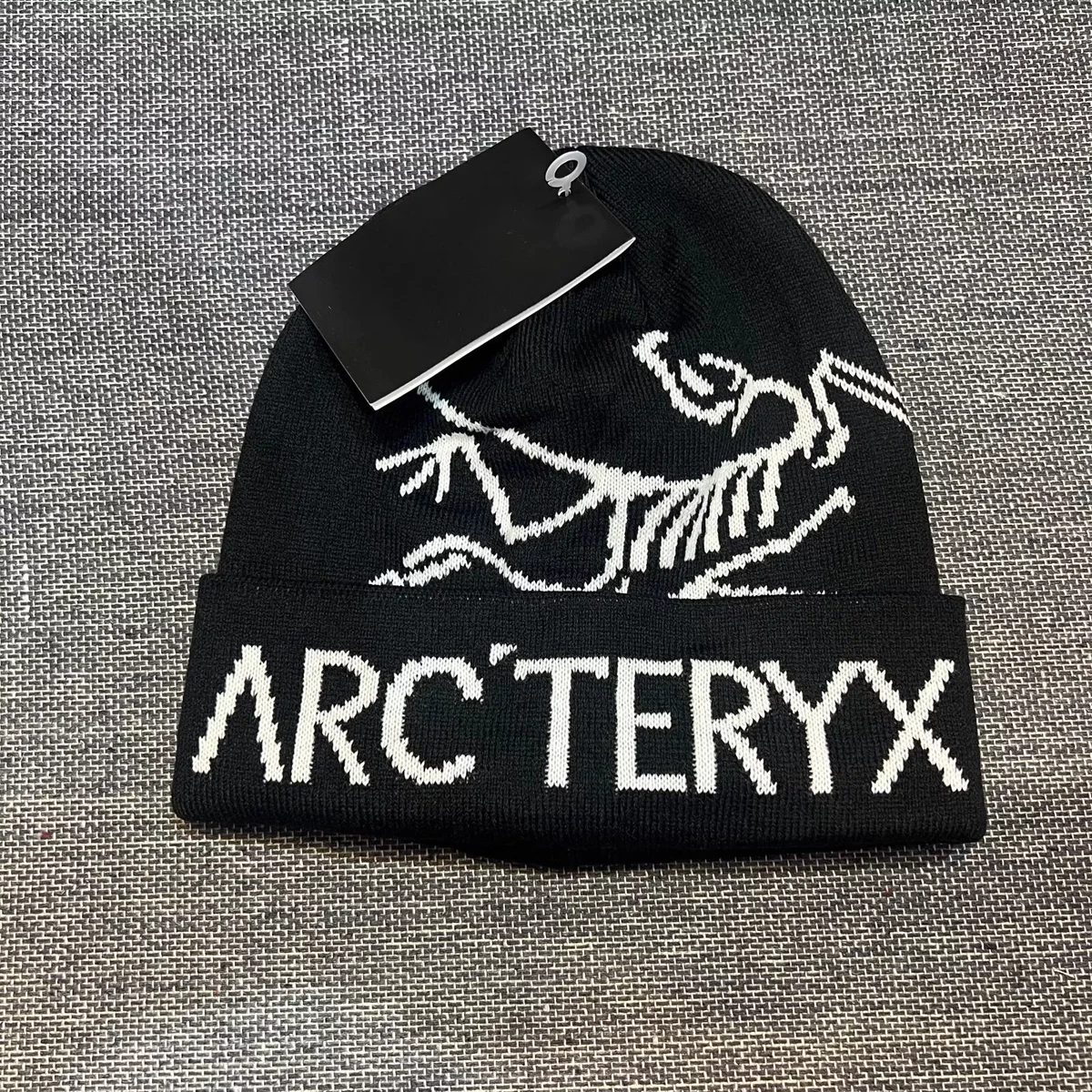 Arcteryx Bird Head Tradition Toque Beanie cap black Merino