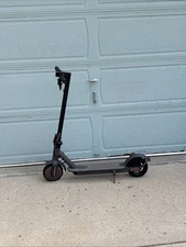 Electric Scooter 350W Motor, 19 MPH, 21 Mile Range,  READ DESCRIPTION