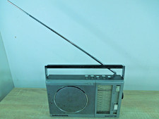 VINTAGE GRUNDIG MUSIC BOY 160 AM-FM LW-SW SILVER PORTABLE RADIO