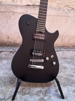 Cort Manson Meta Series MBM-1 Matthew Bellamy Signature