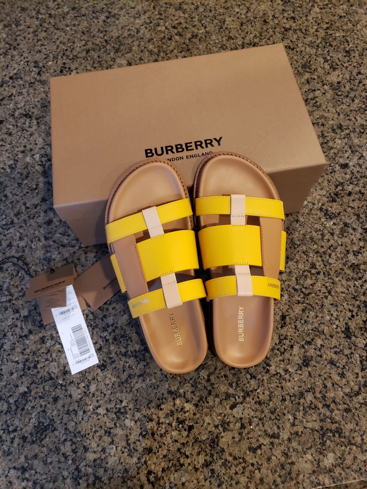 PANTOFOLA D’ORO Sandali Burberry Thelma 37 (giallo marrone beige) prezzo al pubblico consigliato $790
