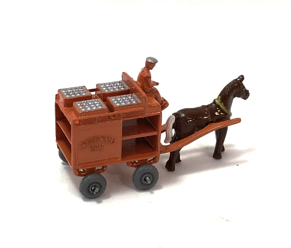 Expertly Restored Vintage Lesney Matchbox 7a Silver Crate Milk Float, repro box. - Image 3 of 4