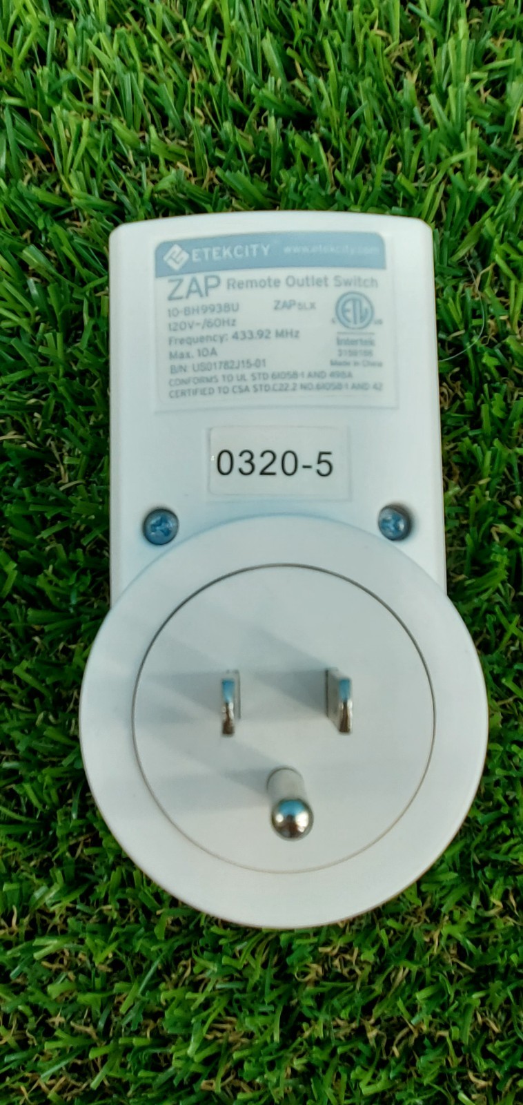 WORKS ZAP Remote Outlet Switch By Etekcity 5 Outlets & Remote (5 Plugs/1 Remote)