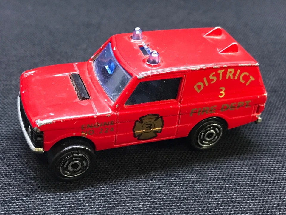 Majorette Range Rover Fire Vehicle Collectable Scale 1:60 (Damage rear axle) - Image 2 of 4