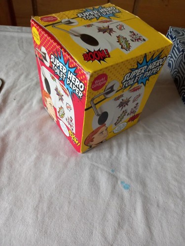 Super hero toilet paper Novelty - Picture 3 of 3