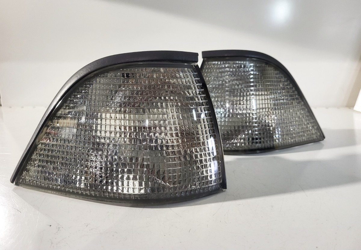 BMW E36 coupe front left, right smoked turn indicator 82199403093