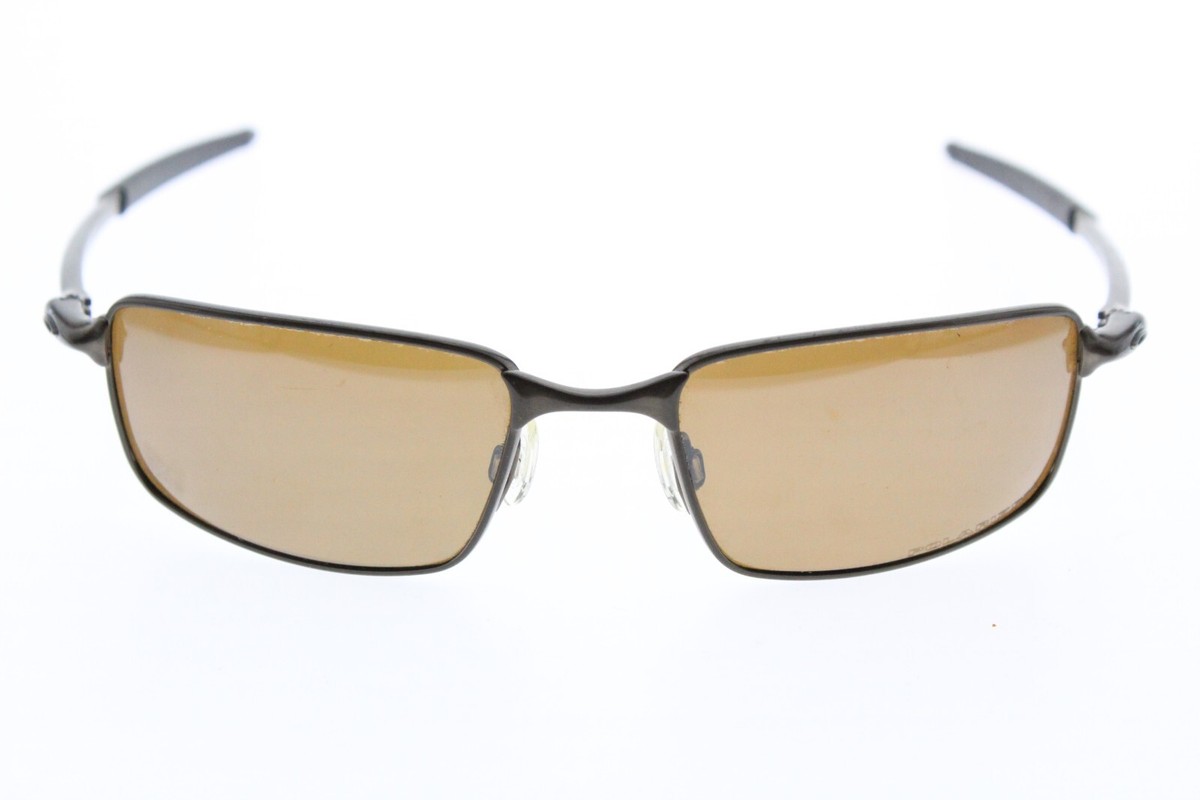 ★綺麗　OAKLEY オークリー TI SQUARE WIRE チタン　ケース付 Oakley Ti Square Wire Brushed Chrome Titanium Tungsten Polarized