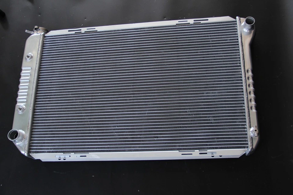 KKS 3 Row Aluminum Radiator For 80-82 Lincoln Mark VI 81-85 Town Car 5.0 5.8 V8 - Image 3 of 4