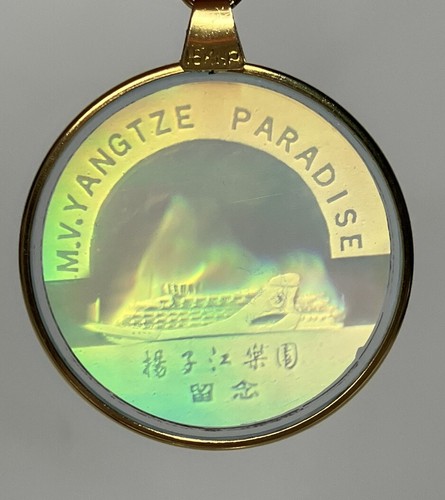Vintage M.V. Yangtze Paradise Hologram Pendant 18k GP