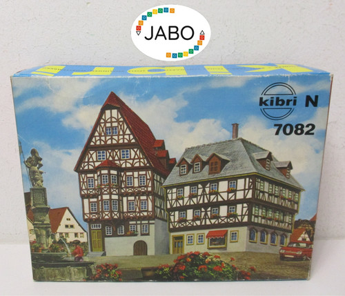 RH/20) Kibri escala N kit B-7082 2 casas con entramado de madera NUEVO/EMBALAJE ORIGINAL | Zustand: Neu