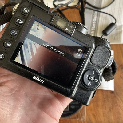 Nikon COOLPIX P5100 ブラック Amazon.com : Nikon Coolpix P5100 12.1MP Digital Camera with