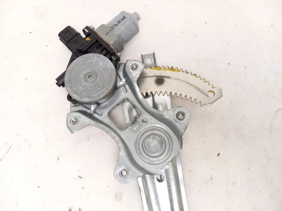 FRONT PASSENGER DOOR WINDOW REGULATOR fits MITSUBISHI OUTLANDER 2011 - 2020 - Image 2 of 4