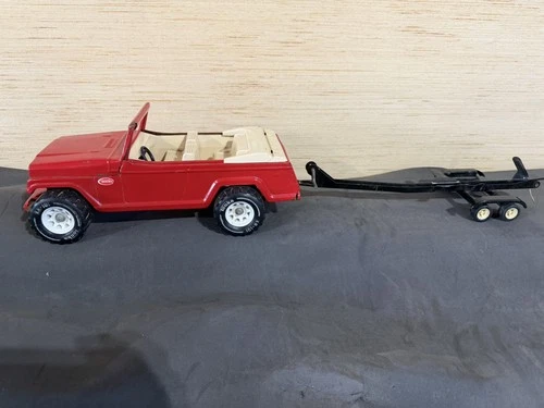 Vintage Tonka Original 1970's Red Jeepster with trailer Metal Made In USA
