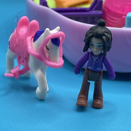Polly Pocket Jumpin Style Pony Compact Mattel 2020 con personaggi e cavallo - Foto 7 di 9