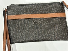Guess Wristlet 9  x6   Zip Closure Bright Interior Purse Clutch Brown