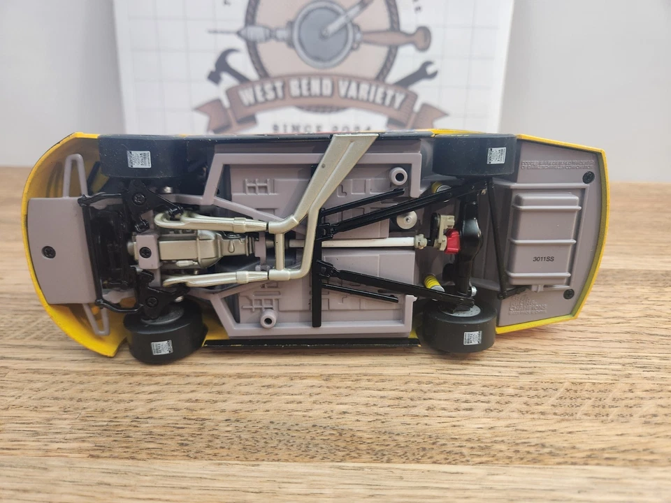 Racing Champions Diecast Nascar 1:24 Ward Burton 2001 #22 American Flag Car, CAT Foto 2 de 4