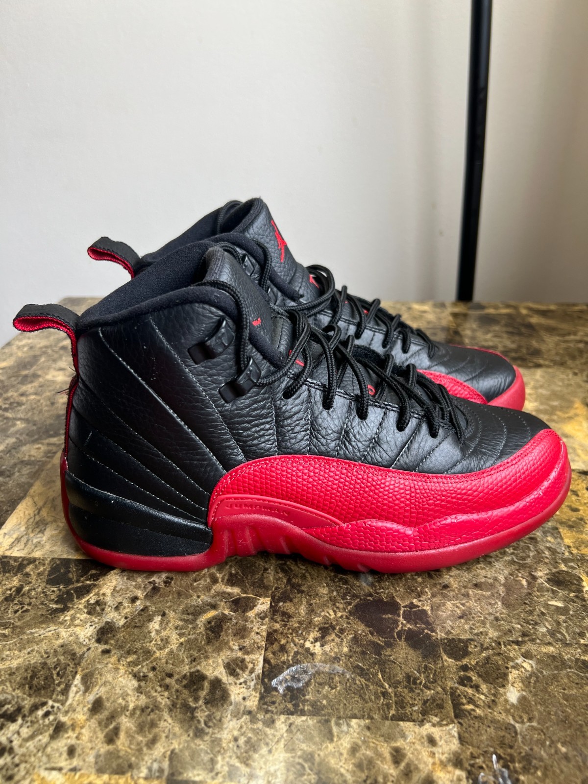 Nike Air Jordan 12 Retro Flu Game 2015 GS Size 6Y   (153265-0020) thumbnail 8