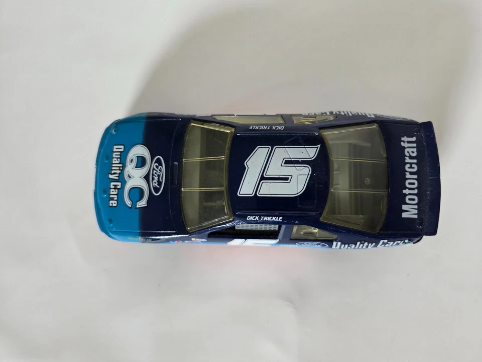 Литой под давлением гоночный автомобиль Ford Monte Carlo Dick Trickle No15 качественный уход 1:24 темно-синий - Изображение 4 из 4