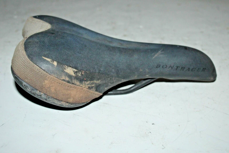 Sillín de bicicleta de carretera Bontrager 255/140 mm negro cómodo híbrido MTB envío rápido a EE. UU. Foto 2 de 4