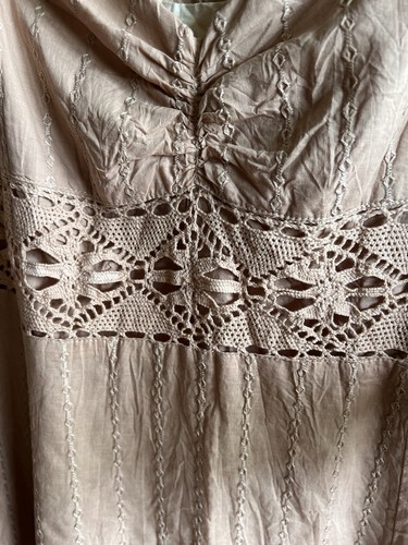 e-klah Kleid Dusty Pink Cottage Boho bestickt Baumwolle komplett gefüttert Neu ohne Etikett Gr. L - Bild 6 von 11
