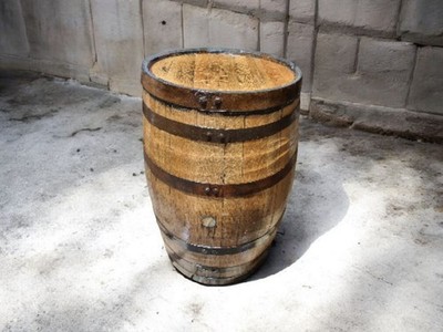 GESCHLIFFENES & GEÖLTES RUSTIKALES WHISKEYFASS - HAUSBAR / KNEIPE - DEKOR - KOSTENLOSE LIEFERUNG!