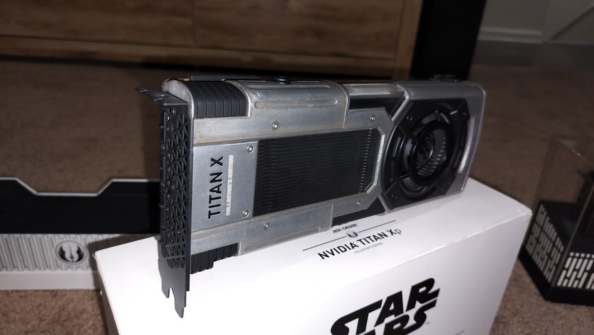 グラフィックボード・グラボ・ビデオカード TITAN Xp Star Wars Collector's Edition Star Wars Galactic Empire Graphics Card | NVIDIA GeForce