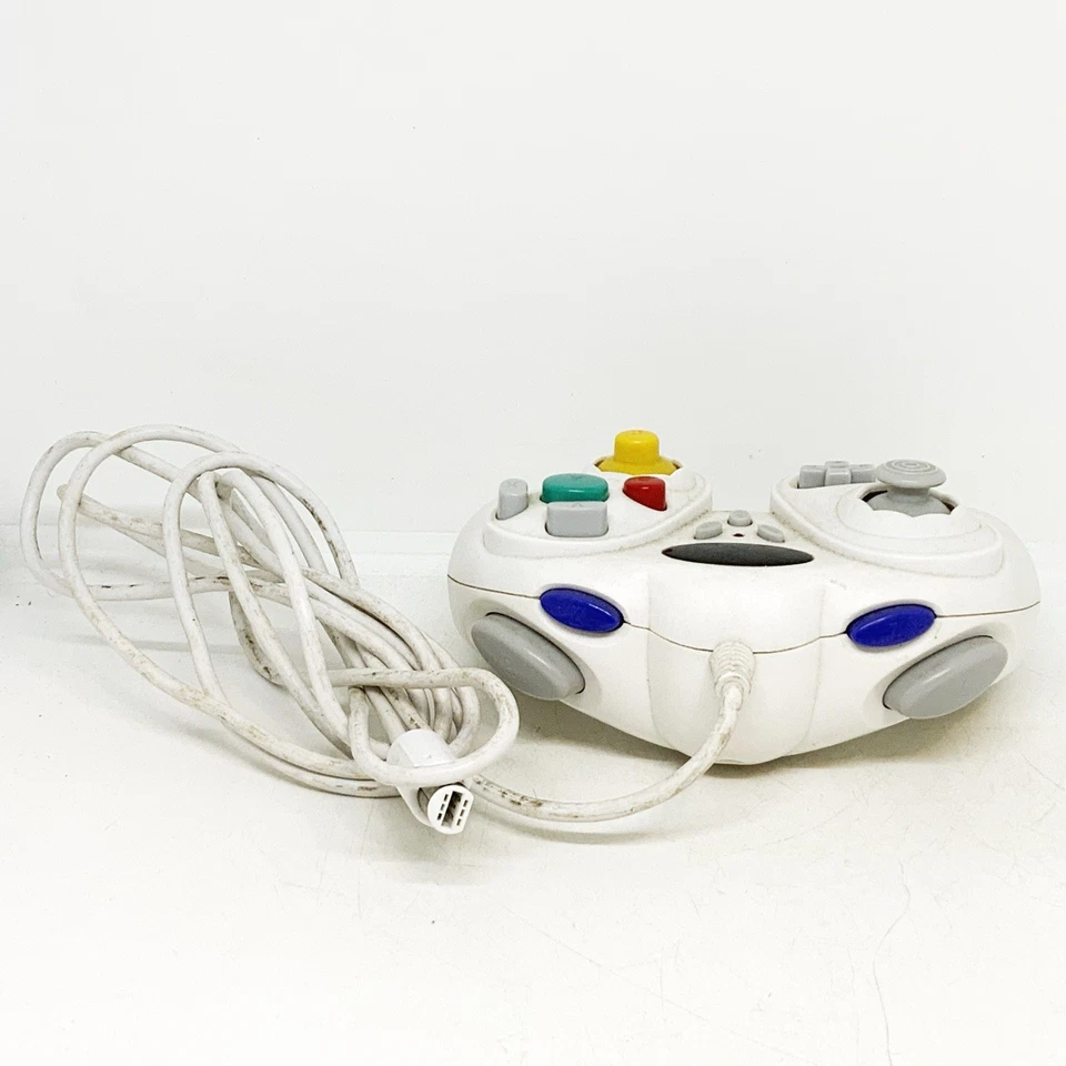 Madcatz Wired Gamecube Controller - Free Shipping Included! - Image 3 of 4