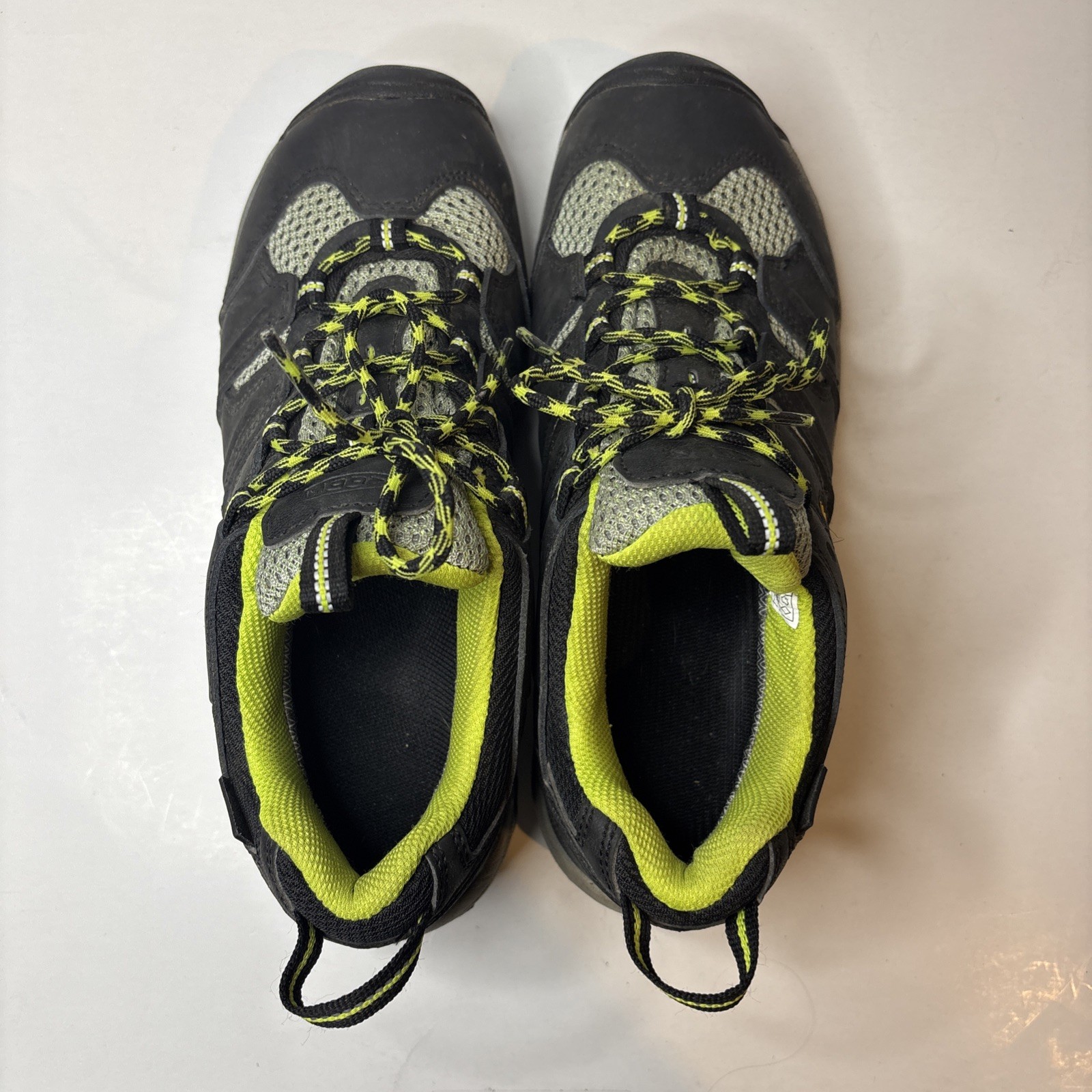 Stivali da trekking Keen Koven da donna taglia 7 5 sneaker basse scarpe da trail outdoor nero grigio