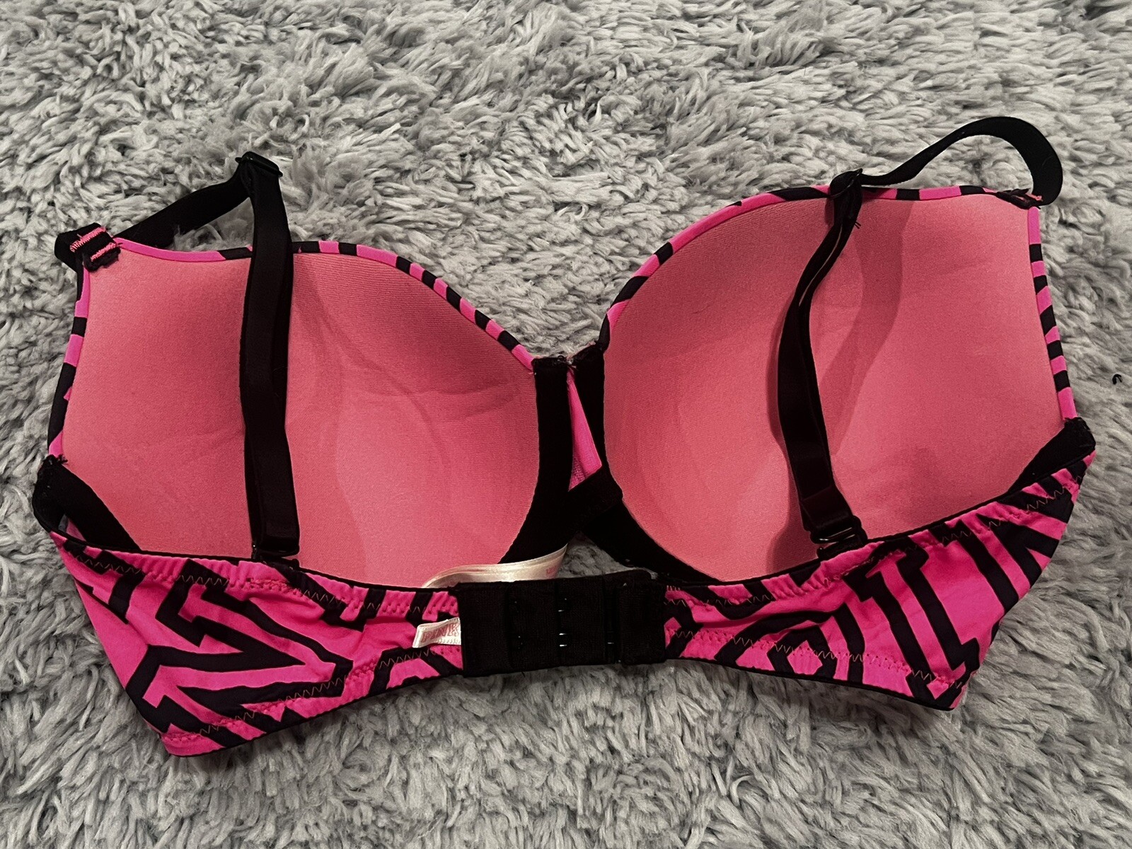 PINK Victoria's Secret Pink Black Logo 32DD Wear Everywhere Push Up Bra