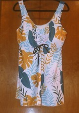 Womens Tankini Top Sz 2XL scoop neck white floral print