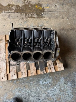 Range Rover Classic Rover Bare V8 Engine Block 36D 3.9 spares / project rebuild - Image 1 of 4
