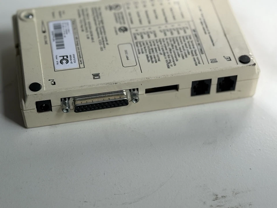 US Robotics Sportster V.90 External Faxmodem 56K Model 005686-03 Pre-owned - Image 3 of 4