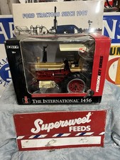 1/16 International Harvester 1456 Tractor With Canopy, Precision Key Chaser