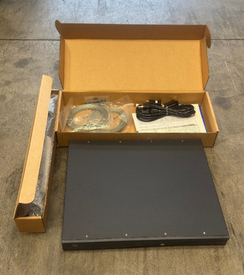 Avocent DSR2035 -32 Port KVM Over IP Switch   Brand New. No Box