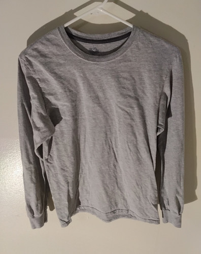 Fruit of the Loom Select Men's S Gray Solid Logo Crew Neck Long Sleeve T-Shirt