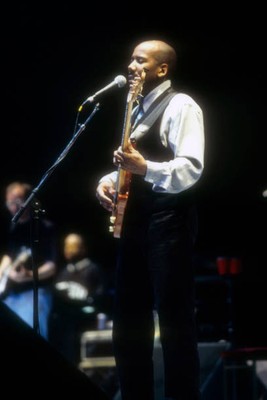 Bassist Nathan East performs with Eric Clapton at Madison Square G- Old Photo 2