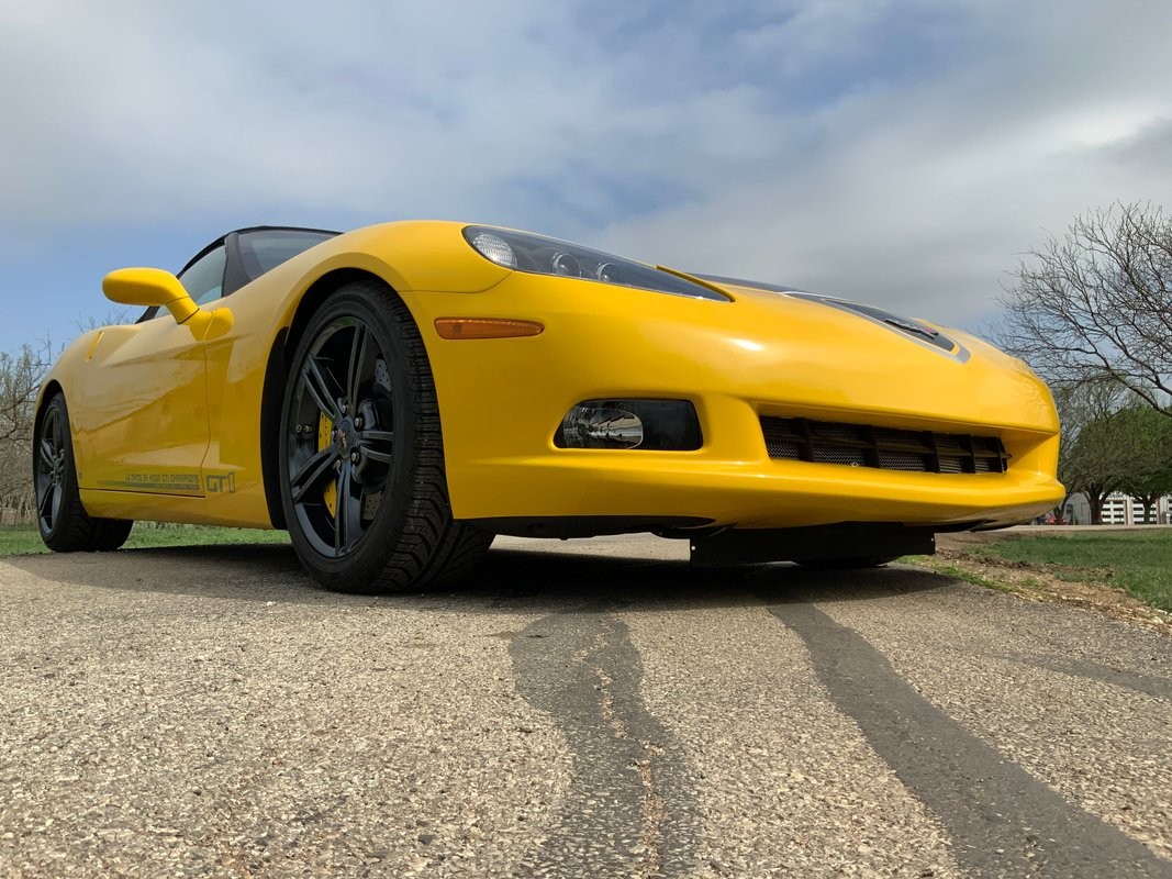 2009 Velocity Yellow Chevrolet Corvette   | C6 Corvette Photo 7
