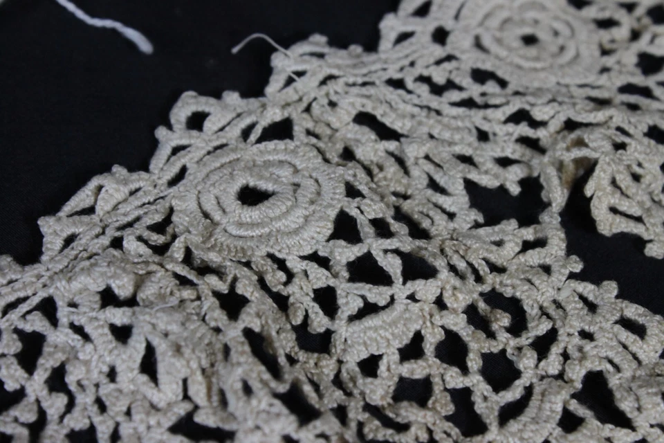 Lote de 4 Collares de Colección Borde Crochet Tatting Set Marfil Crudo Antiguo Patrimonio Encontrar Hecho a Mano Foto 4 de 4