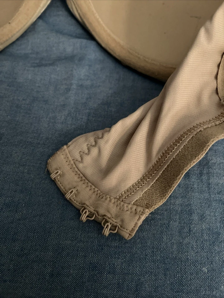 Sujetador Soma 42G Beige Floral Lunares Impresionante Soporte Balconette UW Se muestra Foto 4 de 4