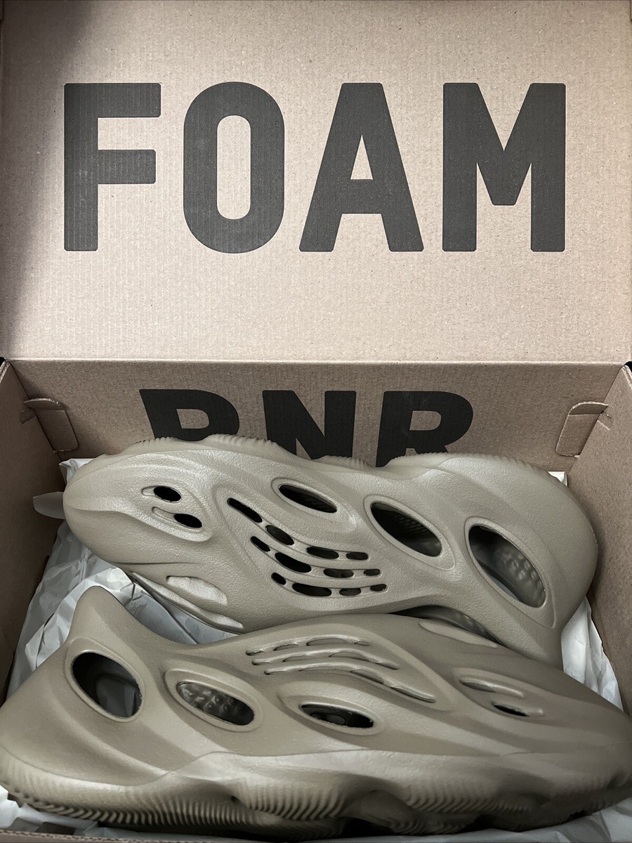 adidas Yeezy Foam RNNR Runner Shoes Size 13 Mens Stone Taupe