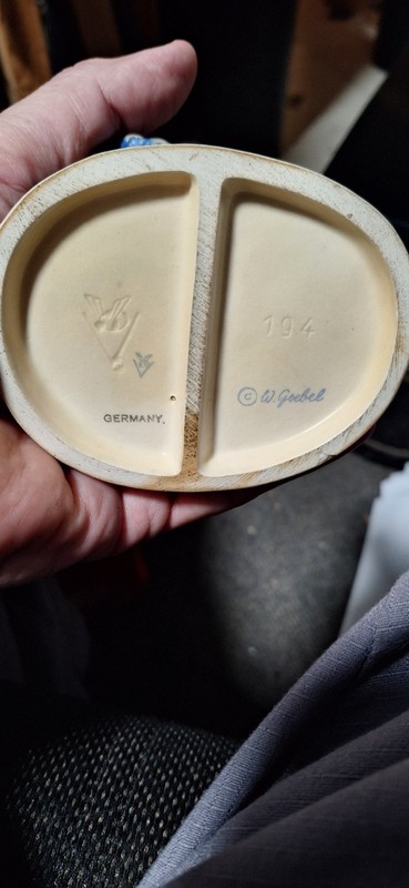 Vintage Goebel Hummel # 194