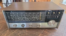 Vintage Zenith Model M660A BC/SW 5 Band Radio Receiver