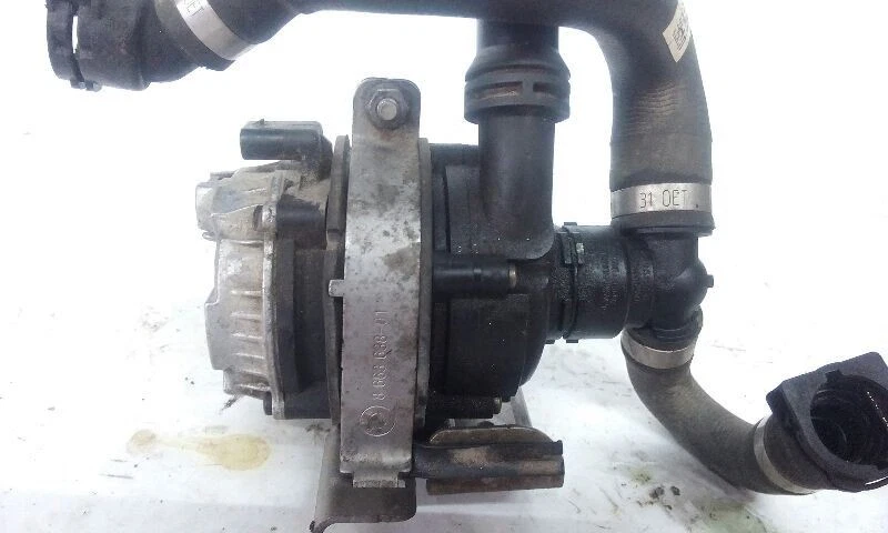 2018 BMW 430i Coolant Pump Auxilliary Secondary Electric Pump - Image 2 of 4