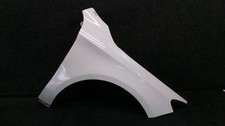 E27-72 * Mercedes Benz W117 Original Kotflügel Vorne Rechts 650 Calcit weiß E27-72 * Mercedes Benz W117 Original Kotflügel Vorne Rechts 650 Calcit weiß
