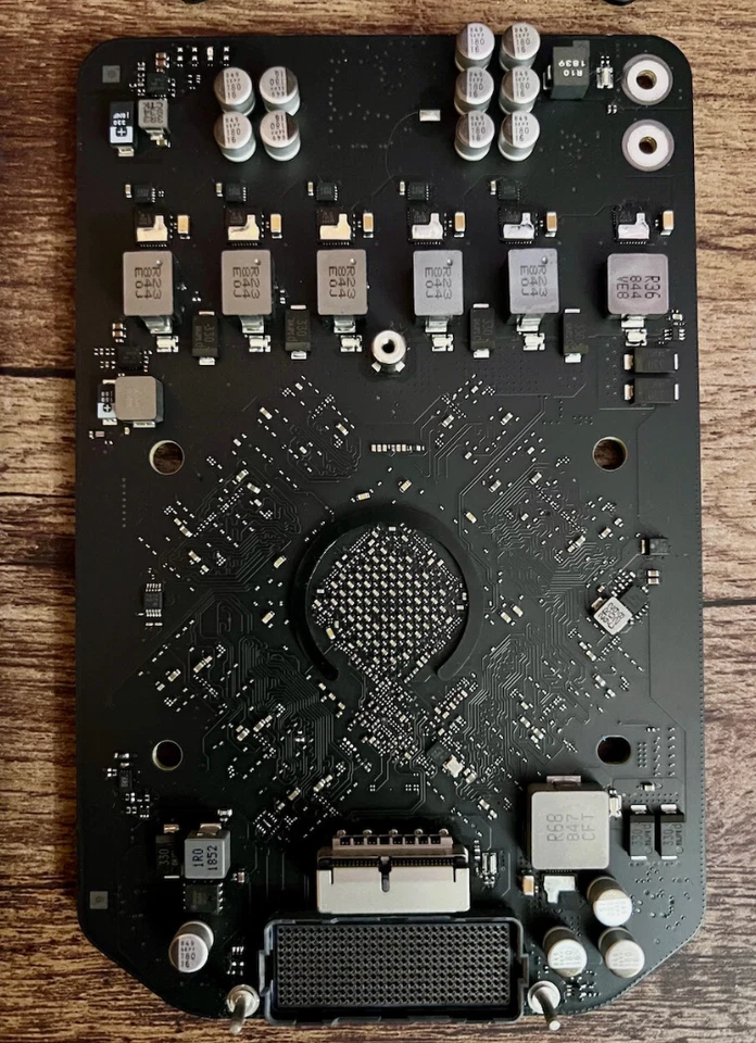 Dual AMD FirePro D700 6GB Video Card A & B For A1481 Mac Pro Late 2013 + Bracket - Image 4 of 4